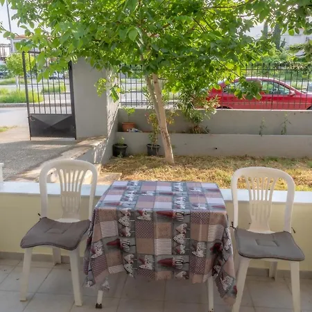 Little Paradise In Kallithea *